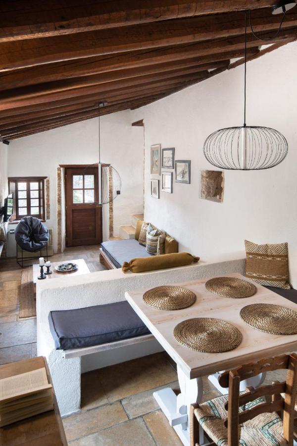 Menexes Suites Monemvasia Ngoại thất bức ảnh