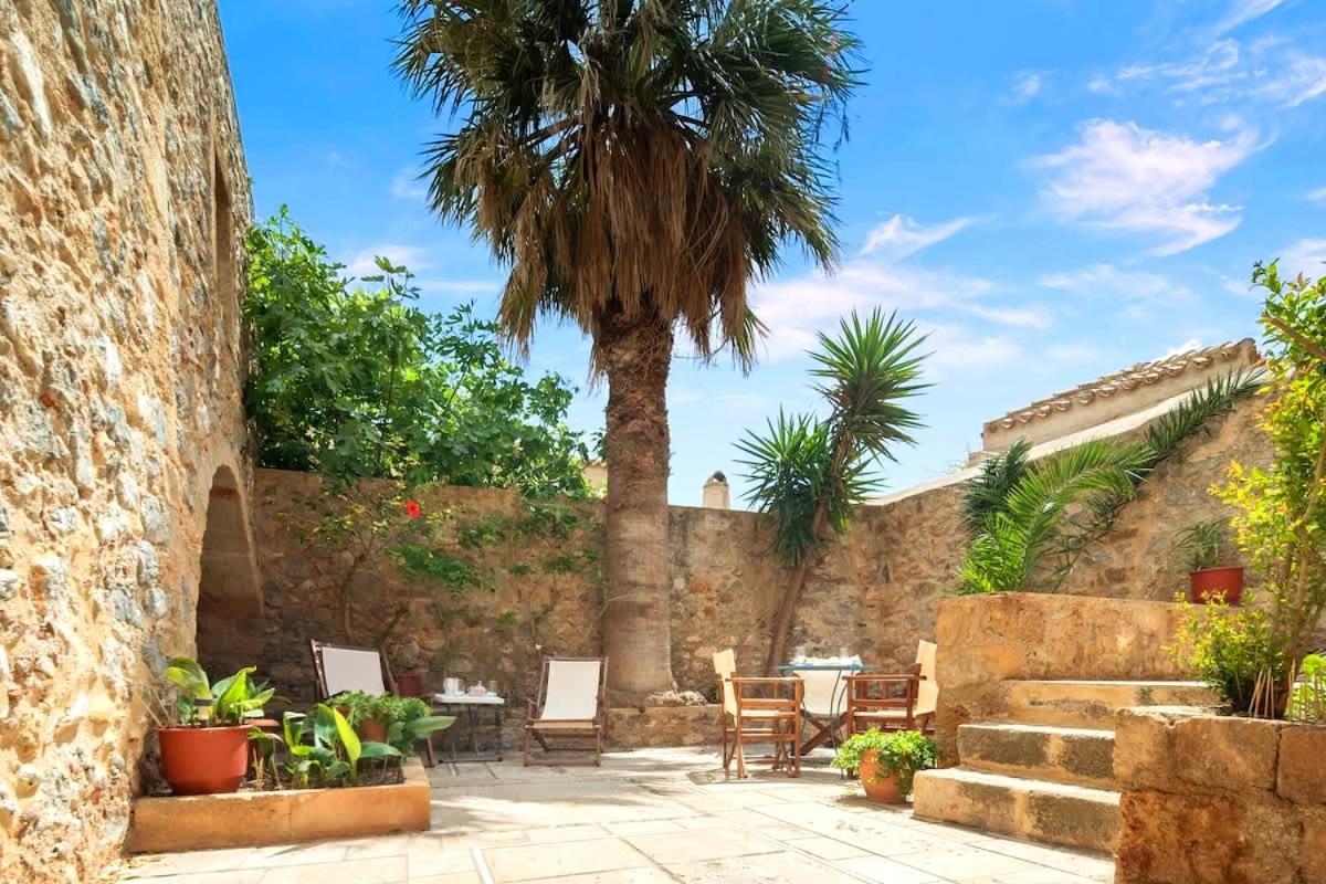 Menexes Suites Monemvasia Ngoại thất bức ảnh