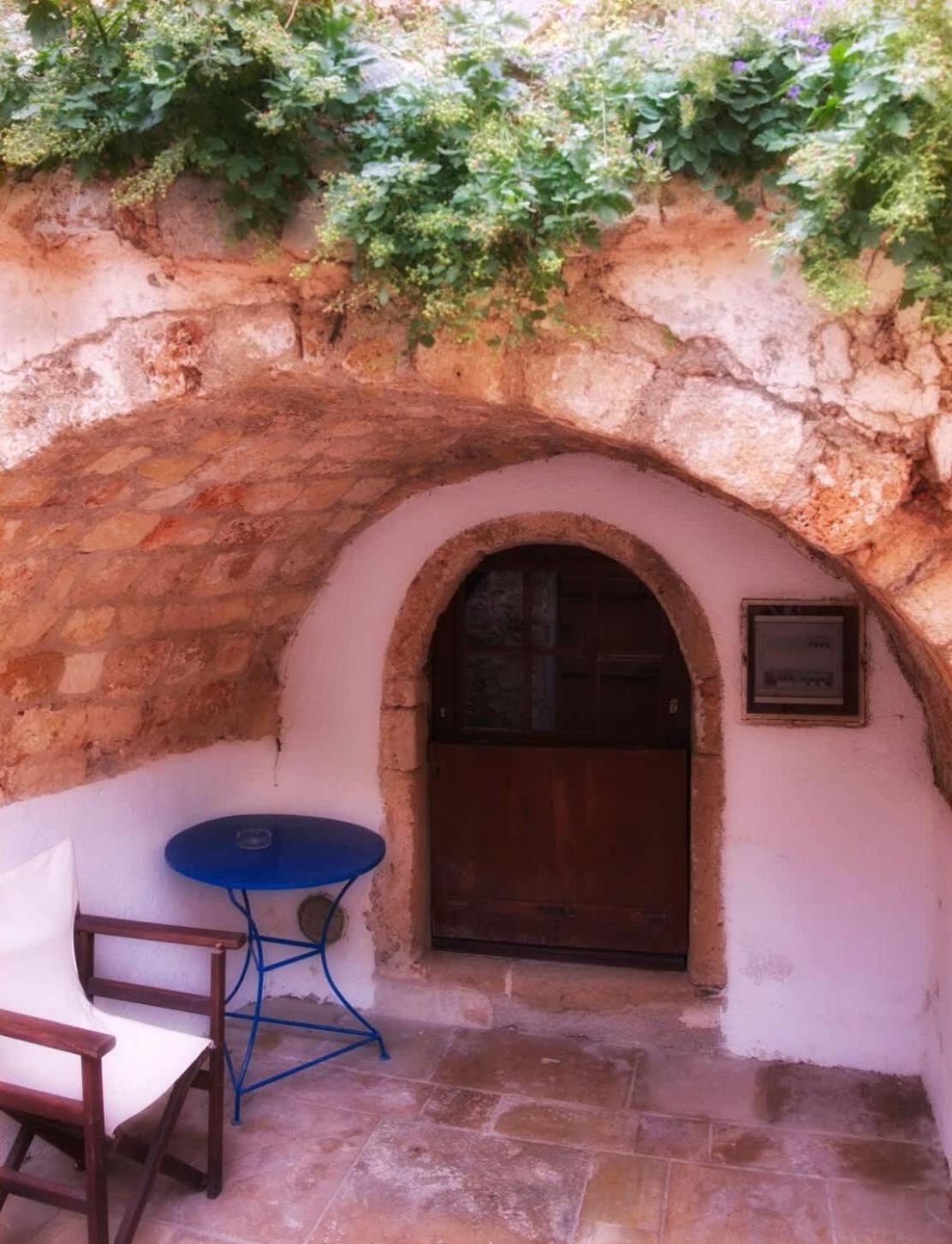 Menexes Suites Monemvasia Ngoại thất bức ảnh