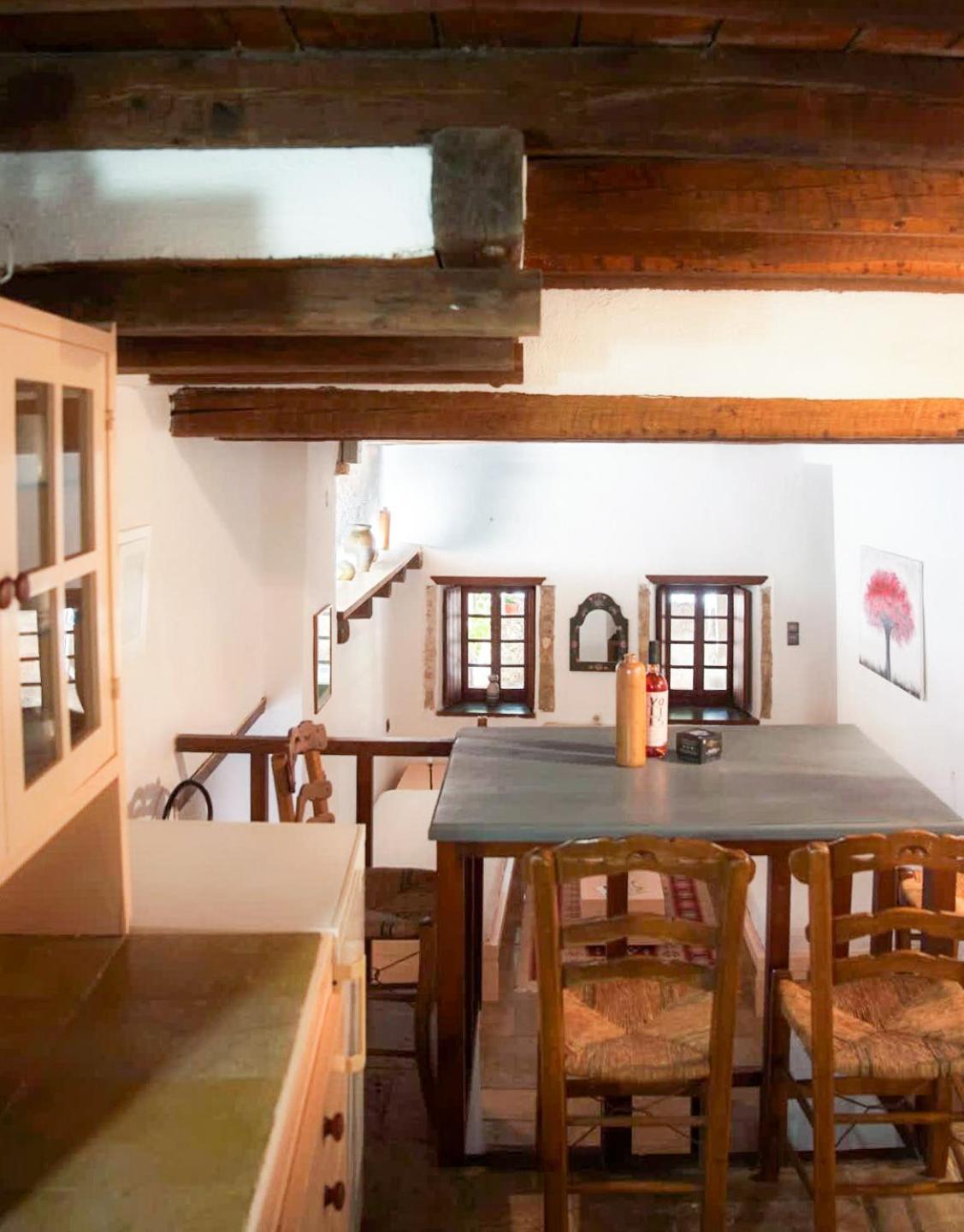 Menexes Suites Monemvasia Ngoại thất bức ảnh